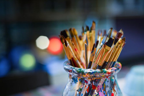 Pot paint brushes