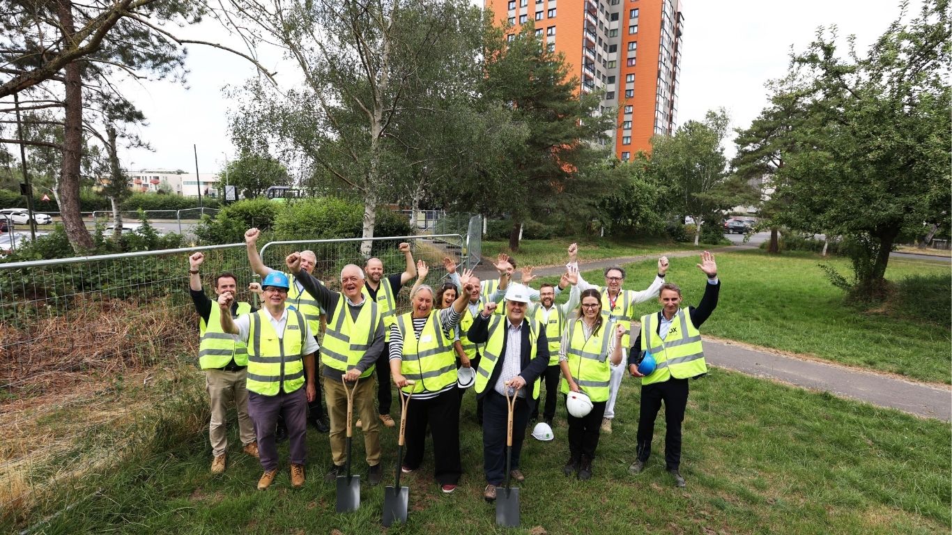 Westlands Drive Turf Cutting